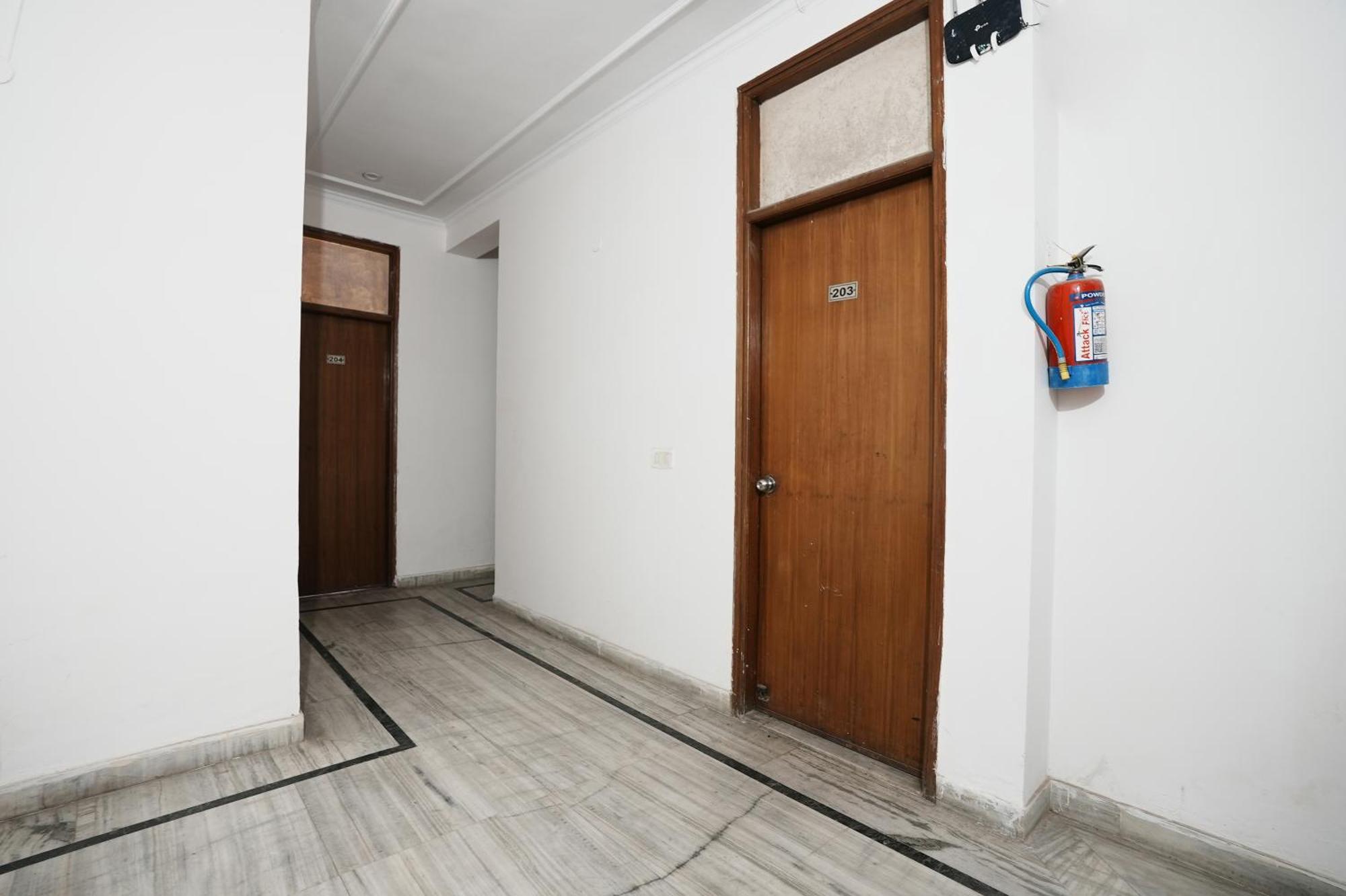 Hotel Sunrise Moon New Delhi Ngoại thất bức ảnh