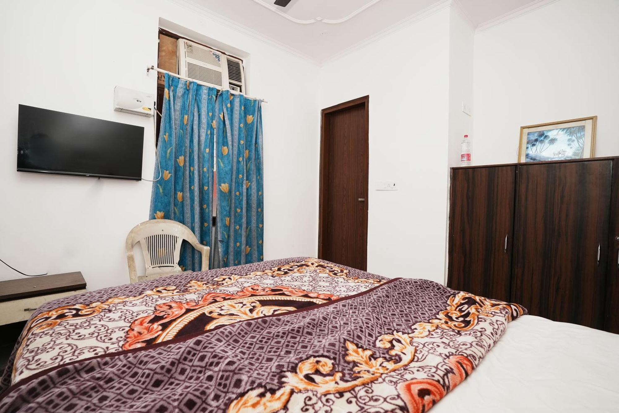 Hotel Sunrise Moon New Delhi Ngoại thất bức ảnh
